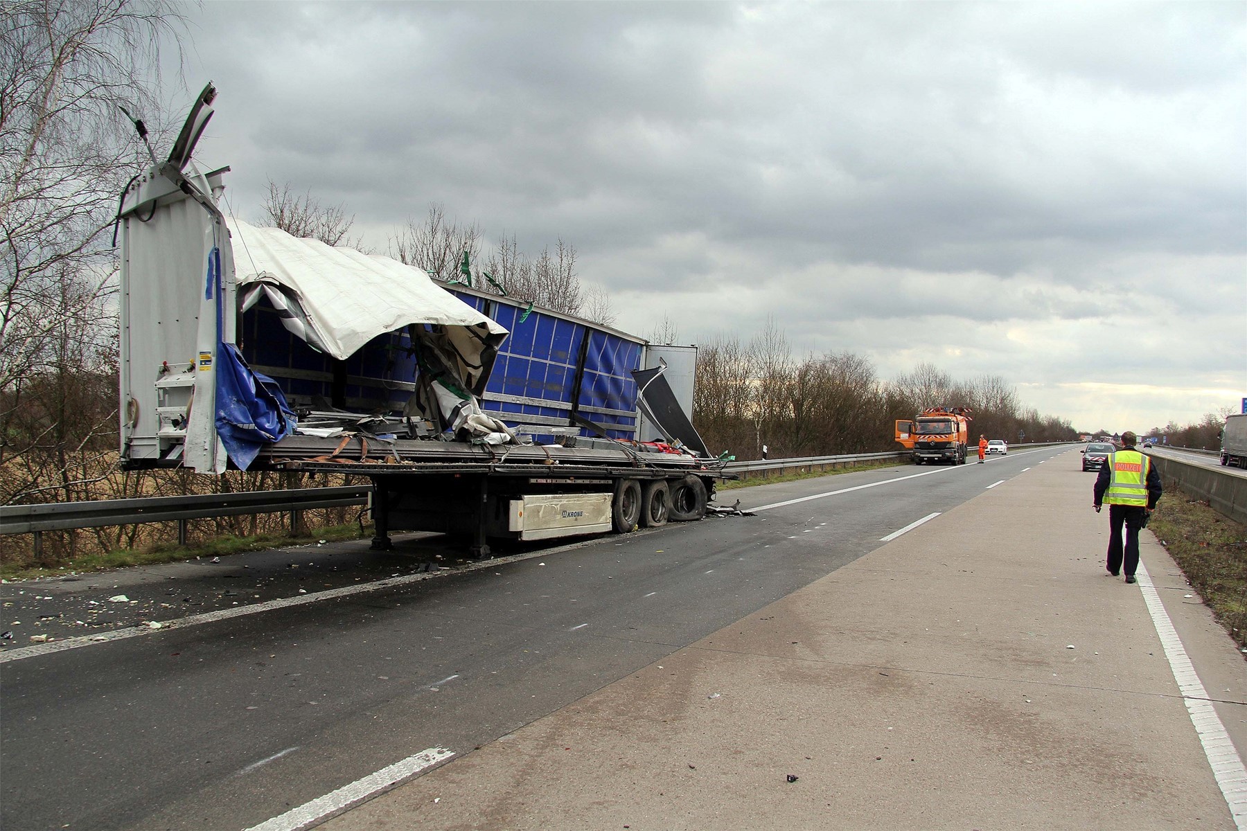 A30 Nach Unfall Stundenlang Gesperrt Regionales Aus Der Region Ivz Aktuell