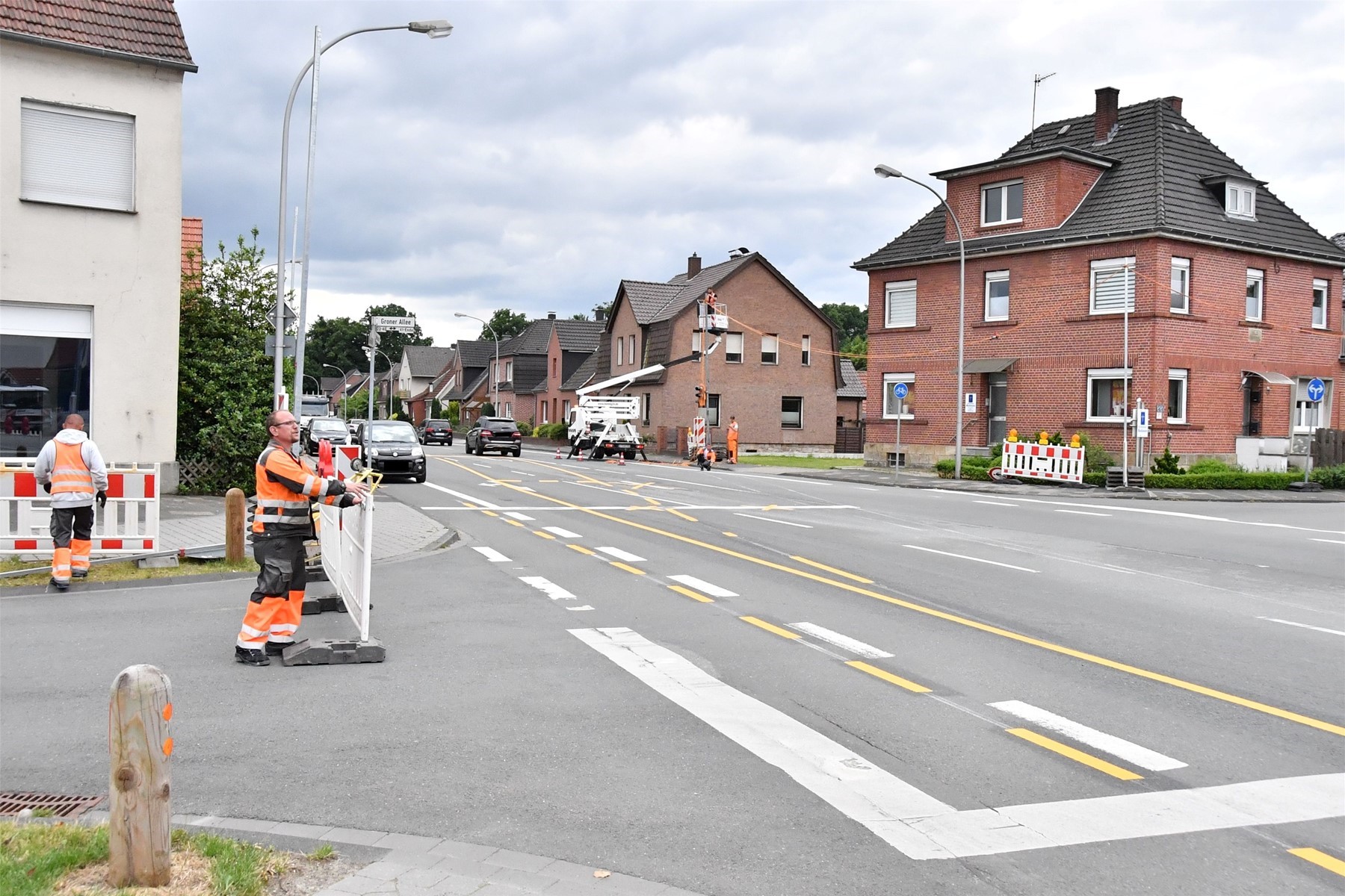 Straßenbauarbeiten An Zentraler Stelle / Lokales - IVZ-aktuell