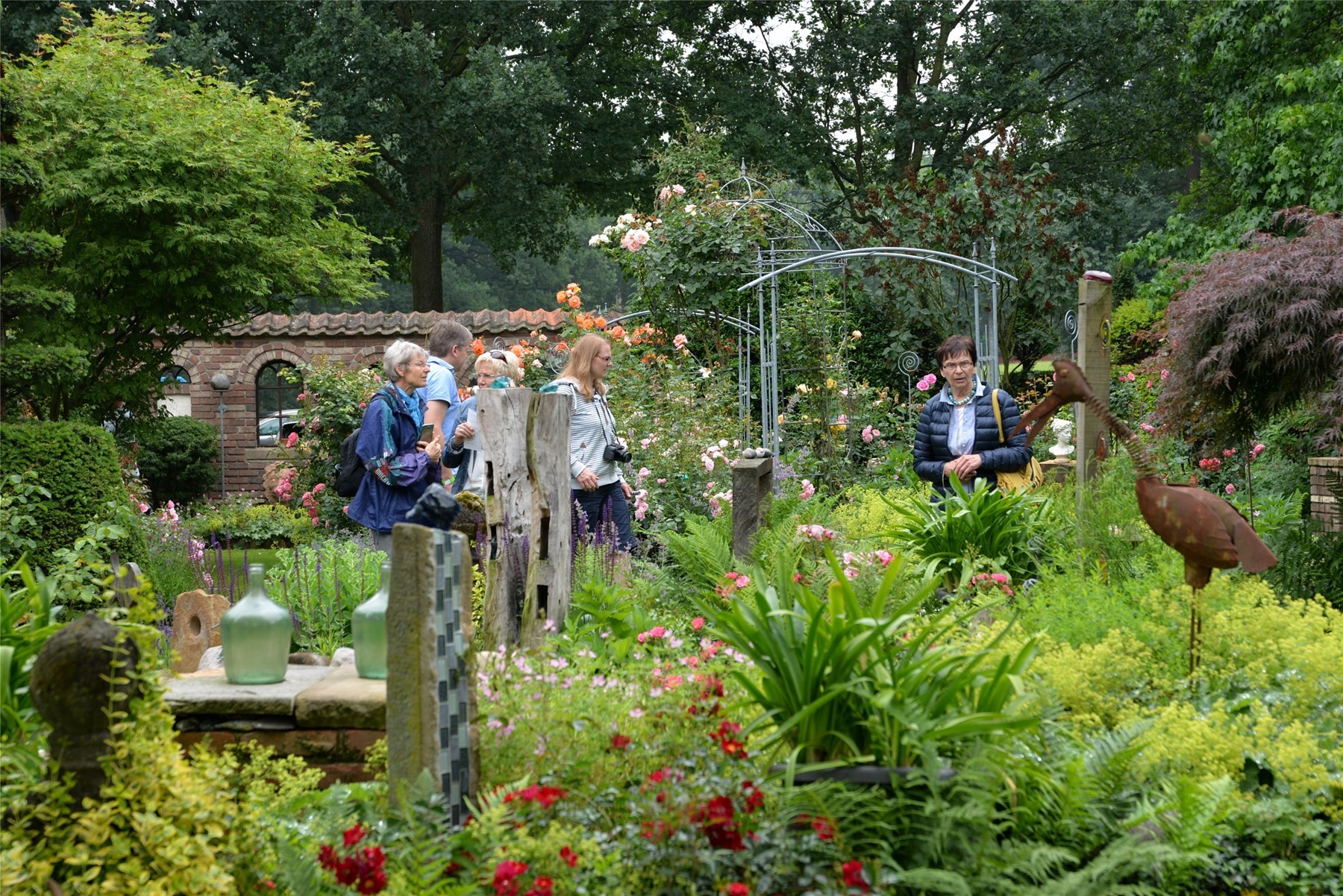 Tag der offenen Gartenpforte lockt viele Besucher nach Mettingen