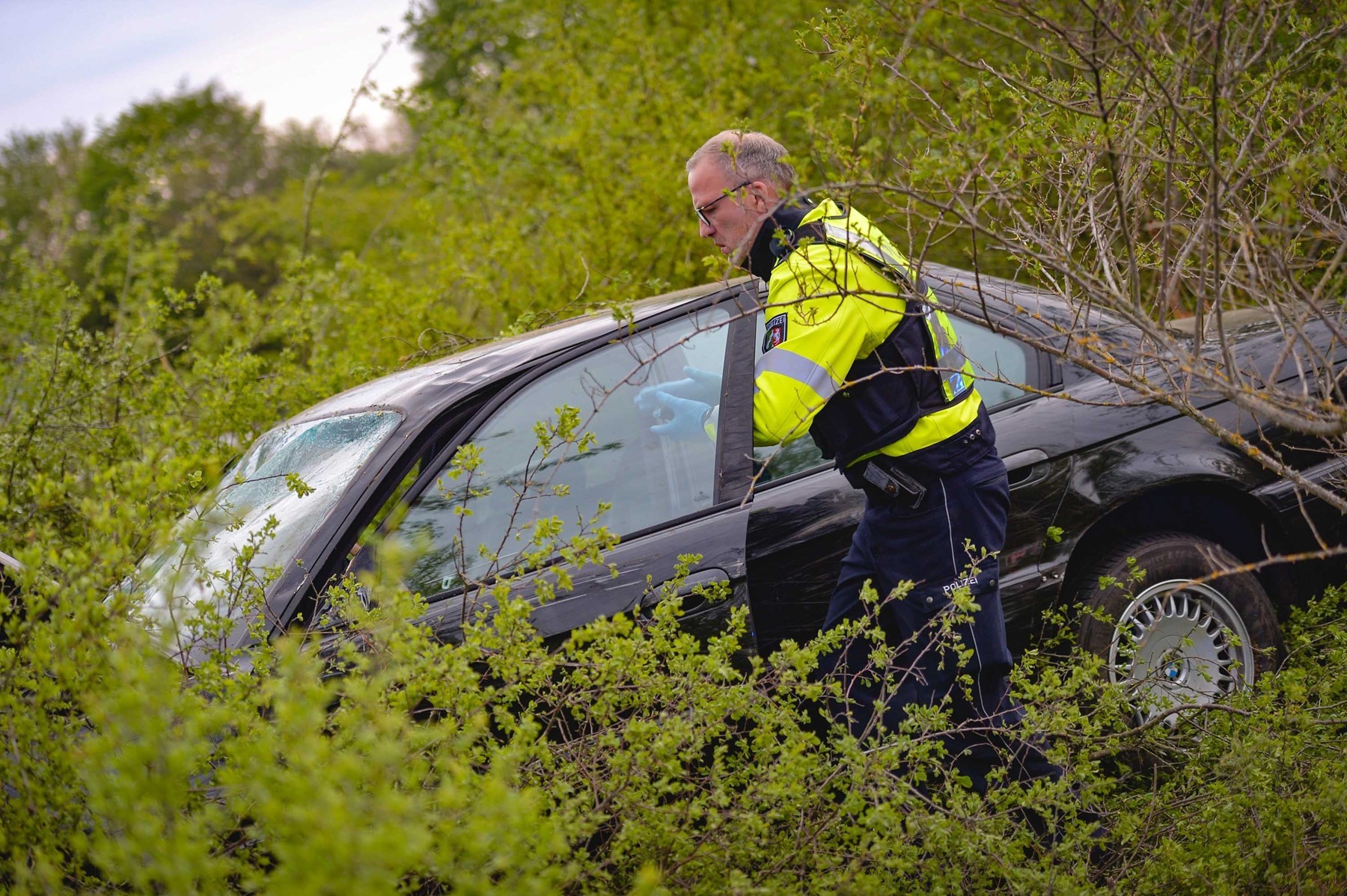 Auto Uberschlagt Sich In Autobahnzufahrt Lokales Ivz Aktuell